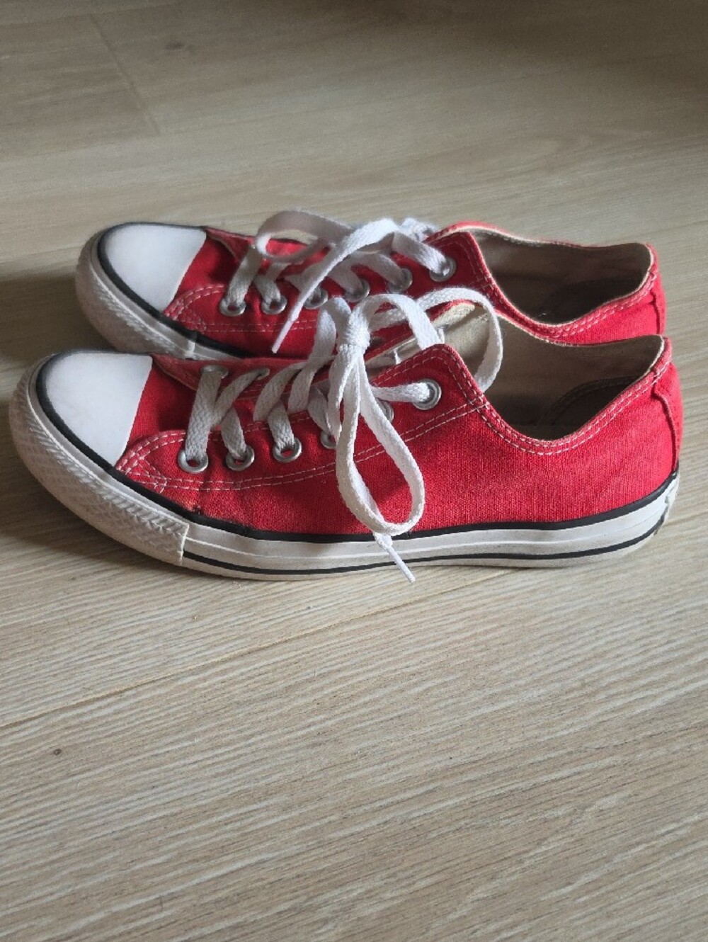 Converse Red Low-Top Canvas Sneakers with White Accents - Picture 3 of 10